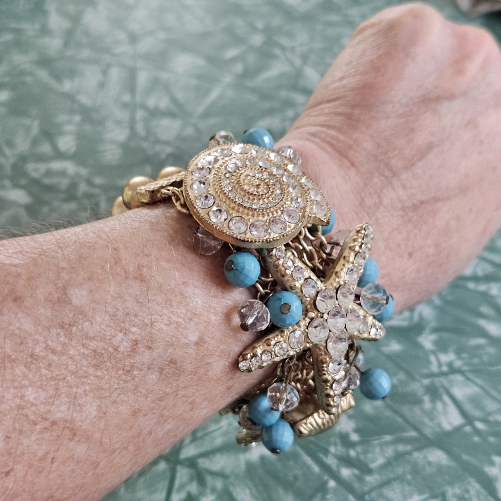 Gold and Blue Shell Bracelet - Picture 3 of 7